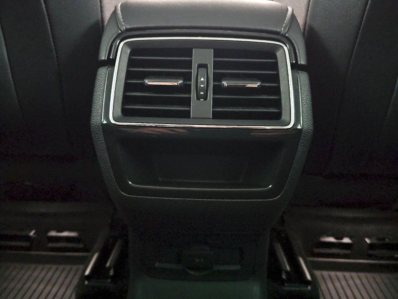 Škoda Karoq (2020) 1.5TSi 110kW Ambition Tažné - fotka 27 z 31