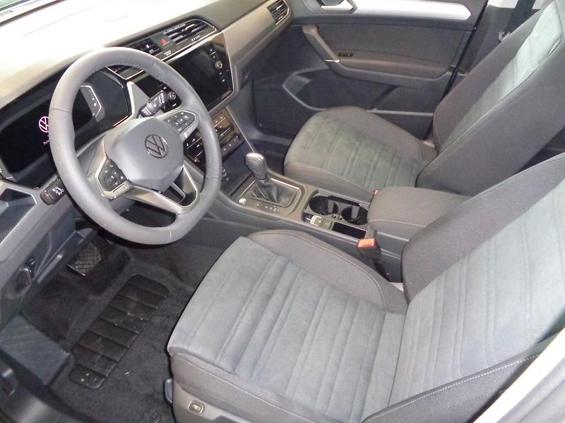 Volkswagen Touran 1.5 TSI 7DSG PEOPLE  110 KW - fotka 10 z 30