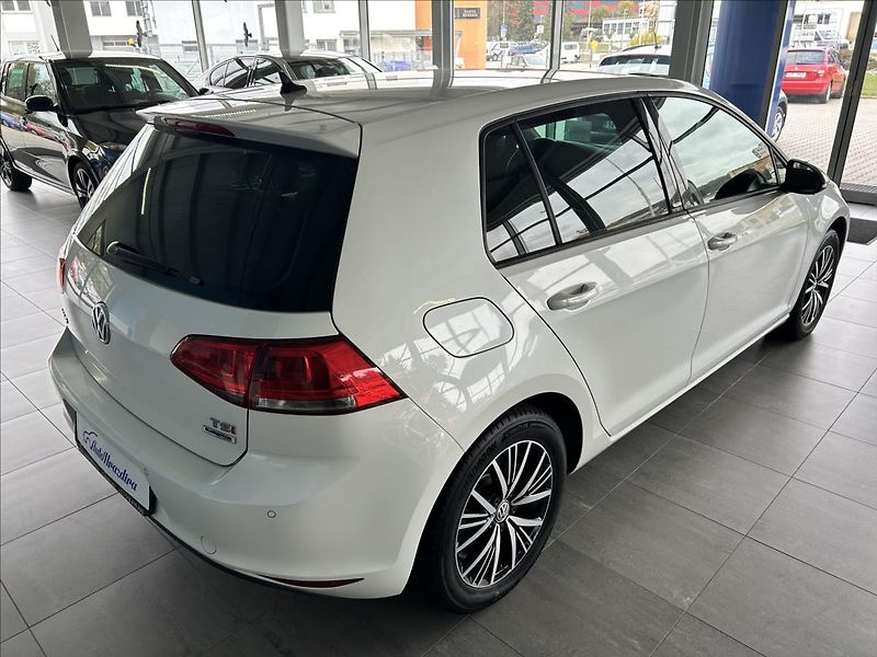 Volkswagen Golf 1,4   TSI 92kW,ALLSTAR,SERVISK - fotka 6 z 27