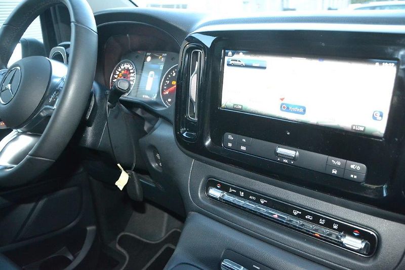 Mercedes-Benz Vito 119 XL 4x4 Airmatic - fotka 35 z 45