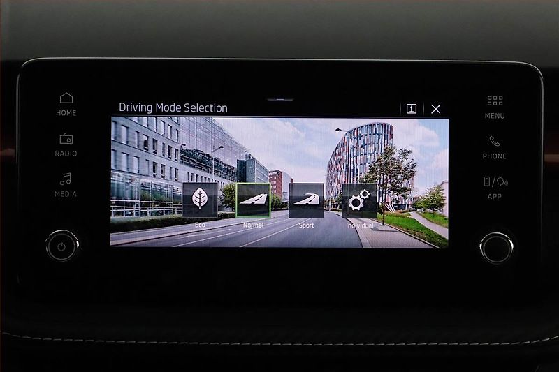 Škoda Fabia (2026) 1.0 TSI, Monte Carlo, FullLed - fotka 18 z 20