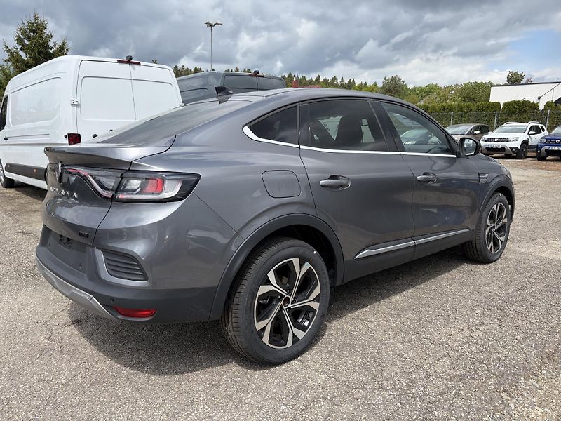 Renault Arkana techno full hybrid E-Tech 145  - fotka 4 z 8
