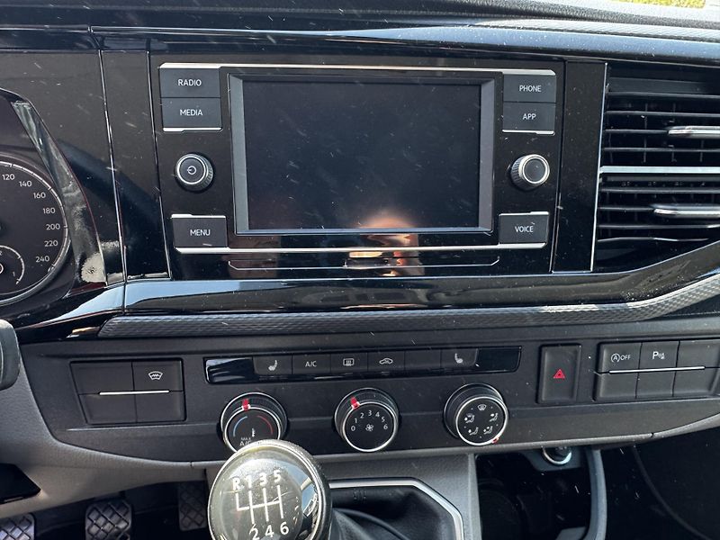 Volkswagen (2020) Transporter 2.0l/140HP - fotka 10 z 36