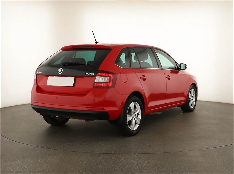 Škoda Rapid (2017) Spaceback 1.4 TDI, Automat - fotka 5 z 15