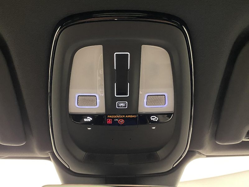 Volvo XC60 T8 AWD RECHARGE REZERVACE - fotka 30 z 65