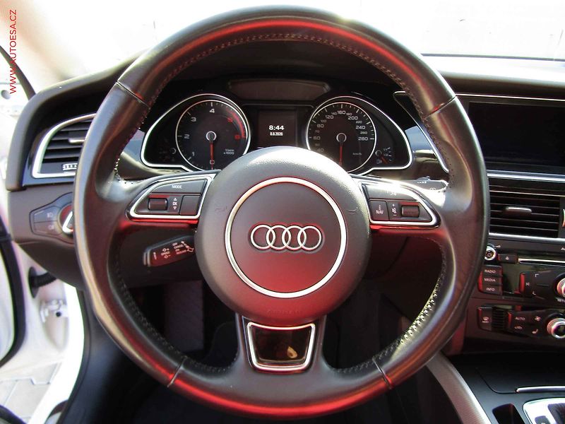 Audi A5 (2016) 2.0 TDi Quattro, AT, park - fotka 16 z 17