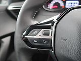 Peugeot 2008 (2025) Style 1.2 PureTech - náhled 16