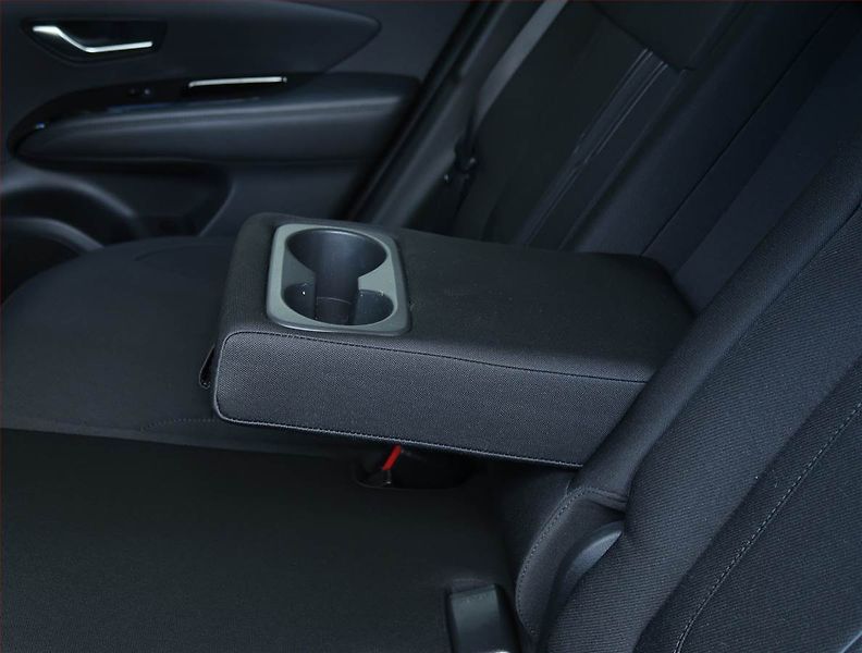 Hyundai Tucson (2021) 1.6 T-GDI HEV - fotka 22 z 23