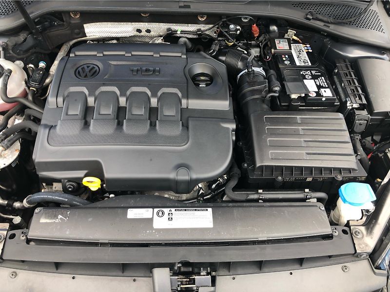 Volkswagen Golf Variant 2,0 TDI 4Motion - fotka 30 z 30