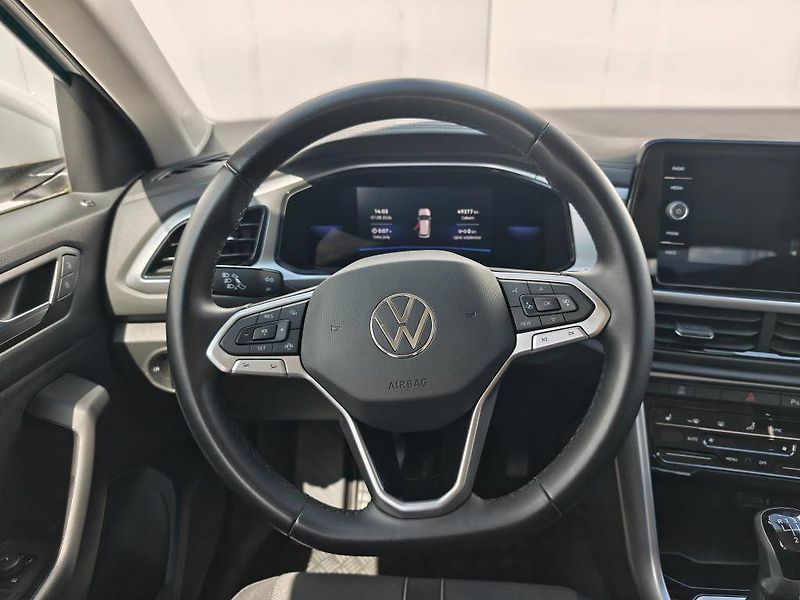 Volkswagen T-Roc Life 6G 1,0TSI - fotka 11 z 22