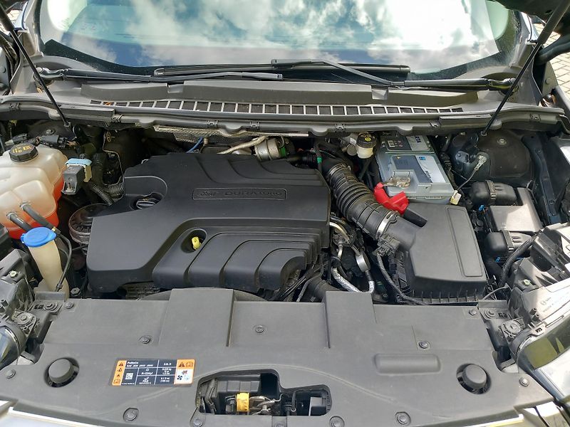 Ford Edge (2017) 2,0TDCi ČR MAX.VÝBAVA WEBASTO - fotka 38 z 48