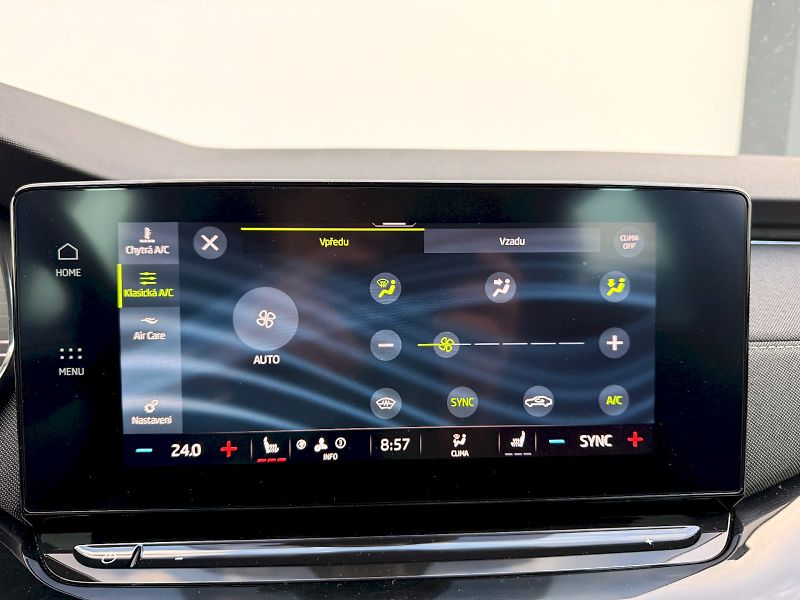 Škoda Octavia (2023) COM STY plus TD 110/2.0 A7A - fotka 35 z 35