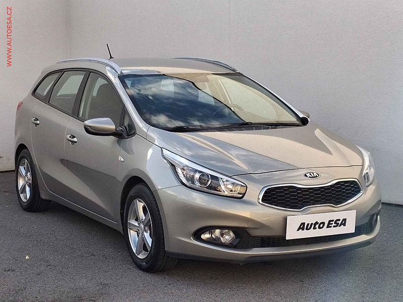 Kia Ceed (2013) 1.4 16V, 2.maj,ČR, AC, TZ - fotografie inzerátu