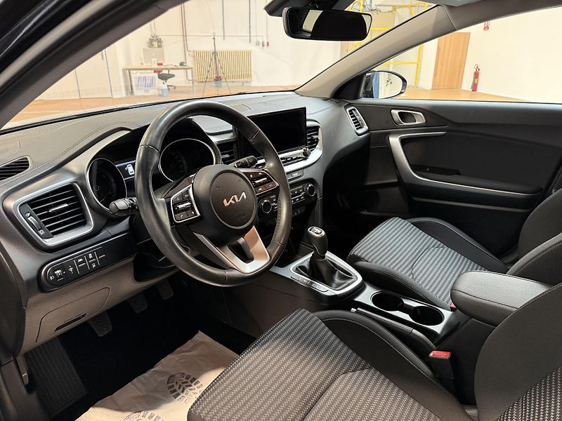 Kia Ceed 1.5 T-GDI 118kW Top SW - fotka 5 z 18