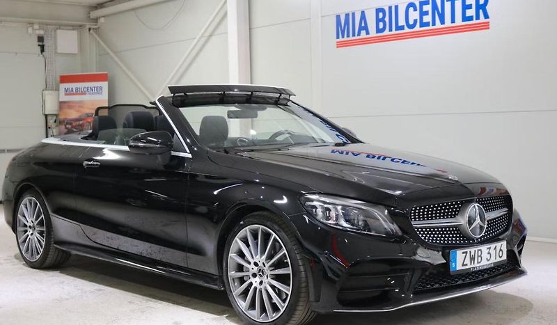 Mercedes-Benz Třídy C 300 AMG 360 kamera Burmester - fotka 1 z 22