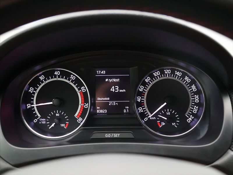 Škoda Rapid 1,0 TSI 81kW Monte Carlo CZ - fotka 18 z 31