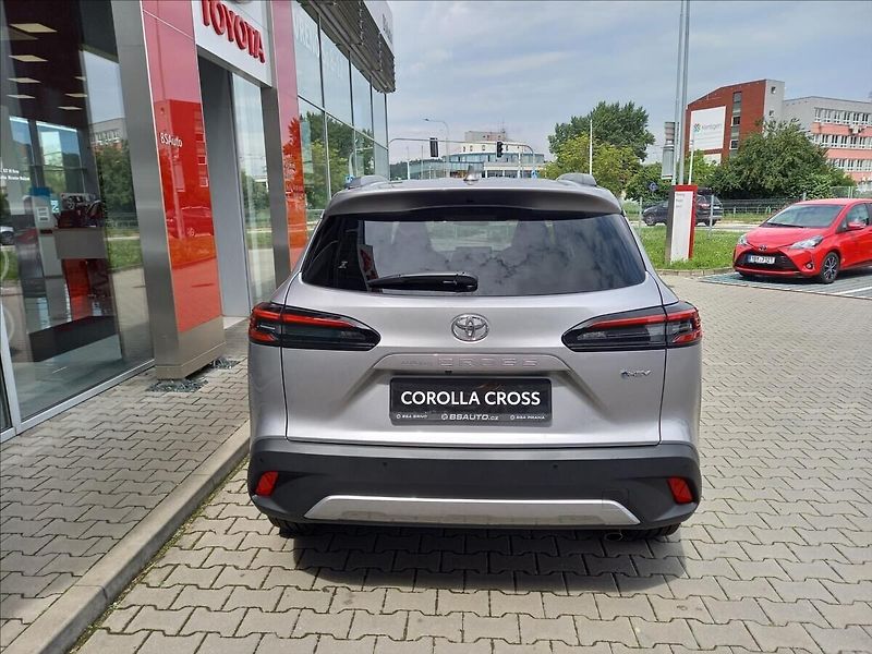 Toyota Corolla Cross 1,8 Style - fotka 5 z 14