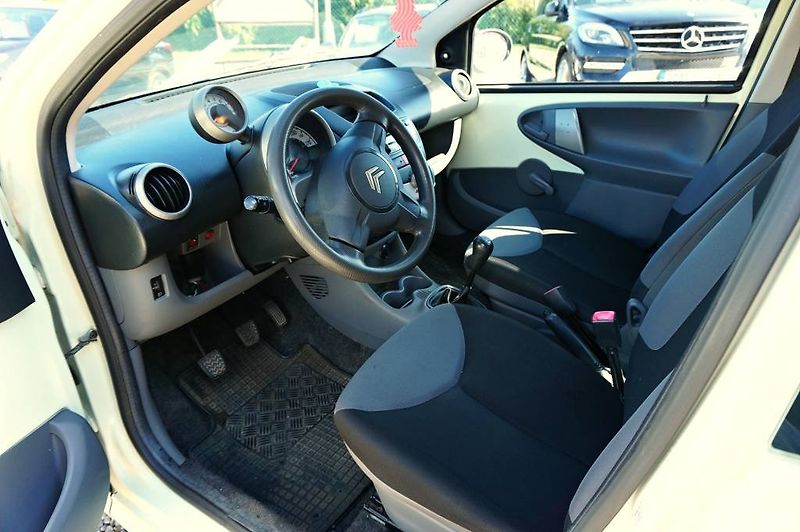 Citroën C1 (2009) 1,0 50 kW - fotka 20 z 26
