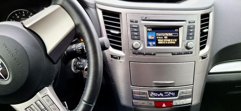 Subaru Outback 2.5 4x4 automat - fotka 27 z 64