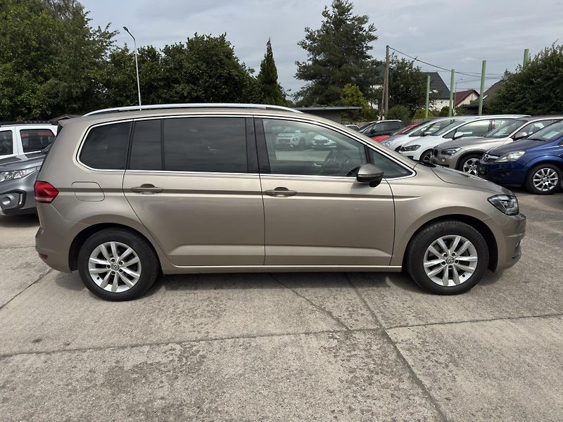 Volkswagen Touran - fotka 3 z 7
