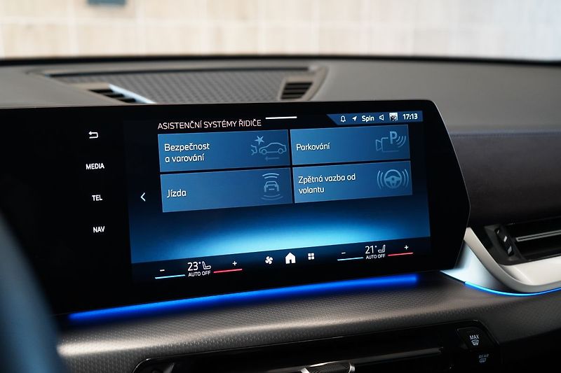BMW X2 20i sDrive, M Paket - fotka 26 z 41