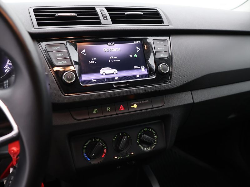 Škoda Fabia 1,0 TSI 70kW Ambition CZ DPH - fotka 20 z 32