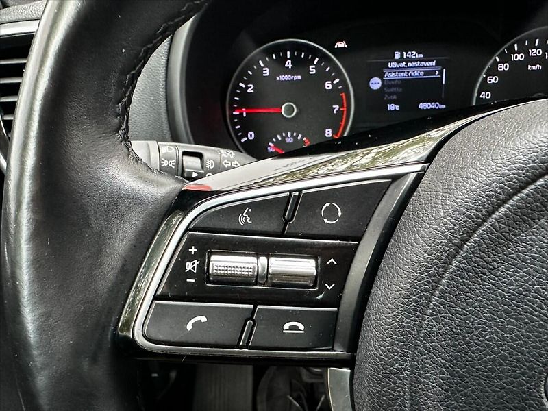 Kia Sportage 1,6 TDGI 97kW-CZ - fotka 23 z 41