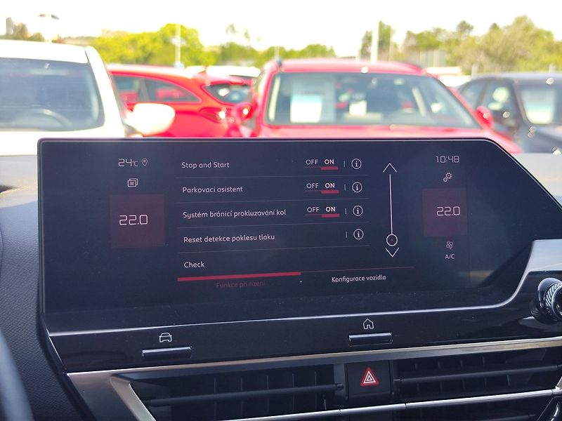 Citroën C4 1.2 Puretech/96kW Feel S&S - fotka 18 z 29