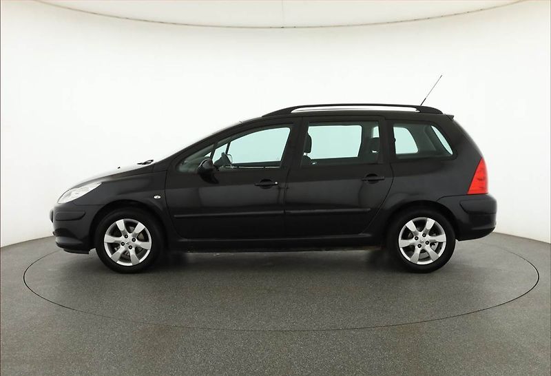 Peugeot 307 (2006) 1.6 16V, dobrý stav - fotka 3 z 12