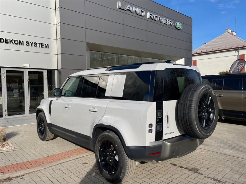 Land Rover Defender 3,0   110 S D200 AWD - fotka 5 z 15
