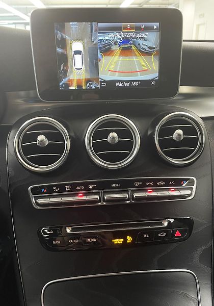 Mercedes-Benz GLC 220D 4Matic Exclusive, ČR - fotka 19 z 31