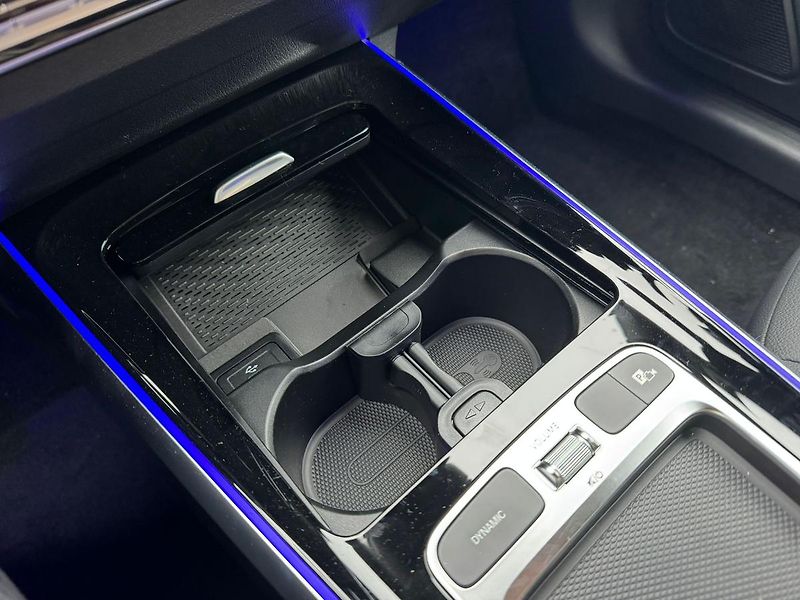 Mercedes-Benz GLB (2025) 200 d 4MATIC - fotka 15 z 25