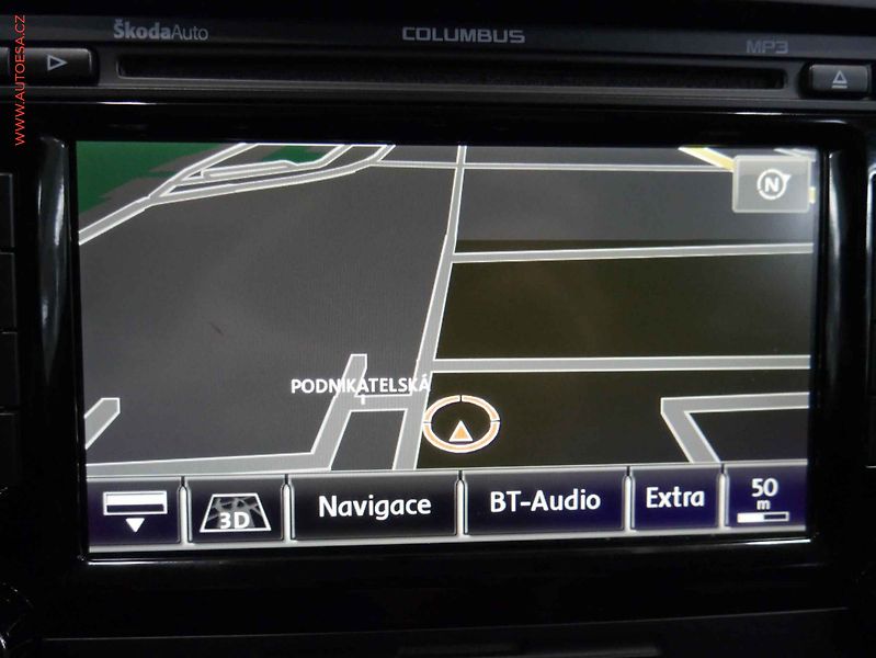 Škoda Superb (2011) 2.0 TDi, 1.maj, DSG, navi - fotka 16 z 23