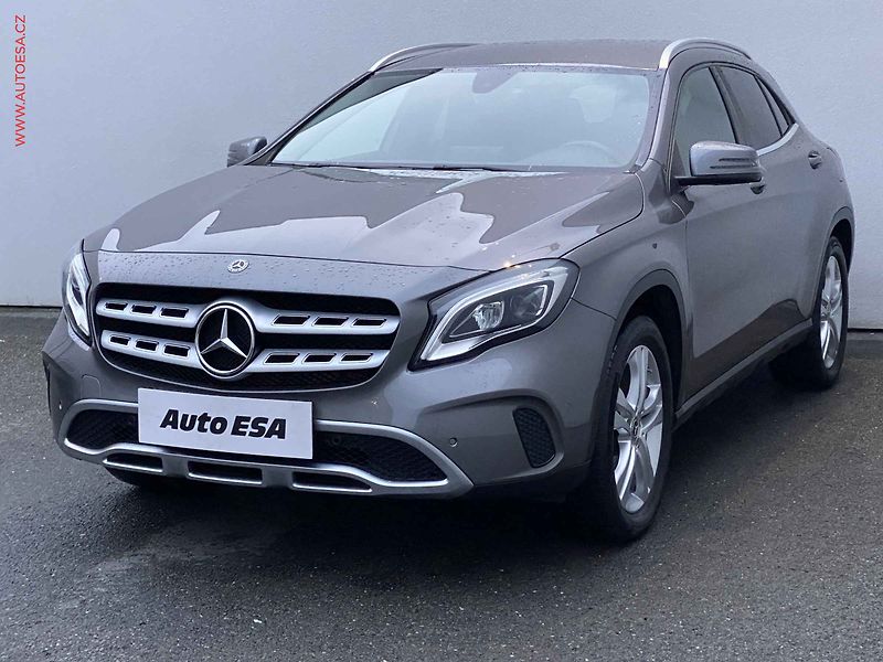 Mercedes-Benz CLA (2018) 2.2 CDi 4Matic, AT, LED - fotka 3 z 22