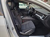 Volvo V60 B4 FWD Momentum Pro,ČR,1.Maj. - náhled 14