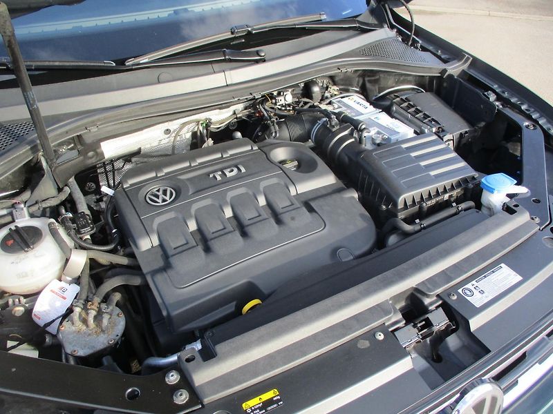 Volkswagen Tiguan 2.0TDi*4x4*7DSG*NAVI*T.ZAŘ - fotka 45 z 51