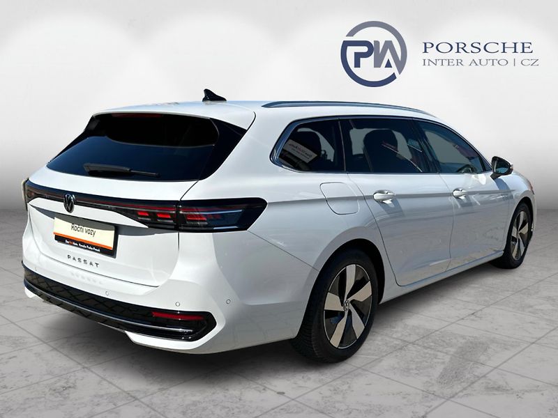 Volkswagen Passat Elegance 2,0 TDI 110 kW - fotka 6 z 23