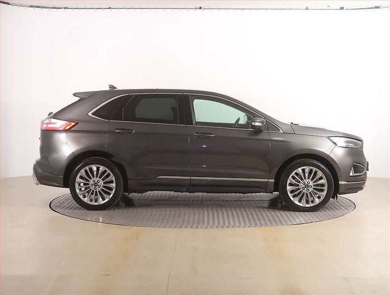 Ford Edge (2019) Vignale 2.0 EcoBlue BiTurbo - fotka 6 z 24
