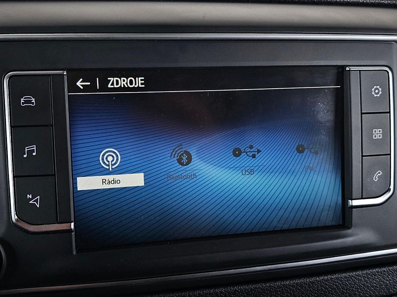 Toyota ProAce (2022) ČR L2 Automat 8 pax Webasto - fotka 12 z 17