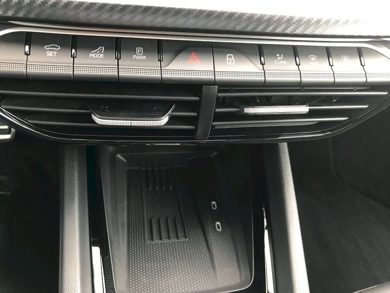 Škoda Octavia (2025) COMBI RS 2,0 TSI 195 KW 7-STUP - fotka 29 z 31
