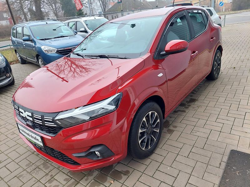 Dacia Sandero (2023) III. TCe 90 - fotka 7 z 32