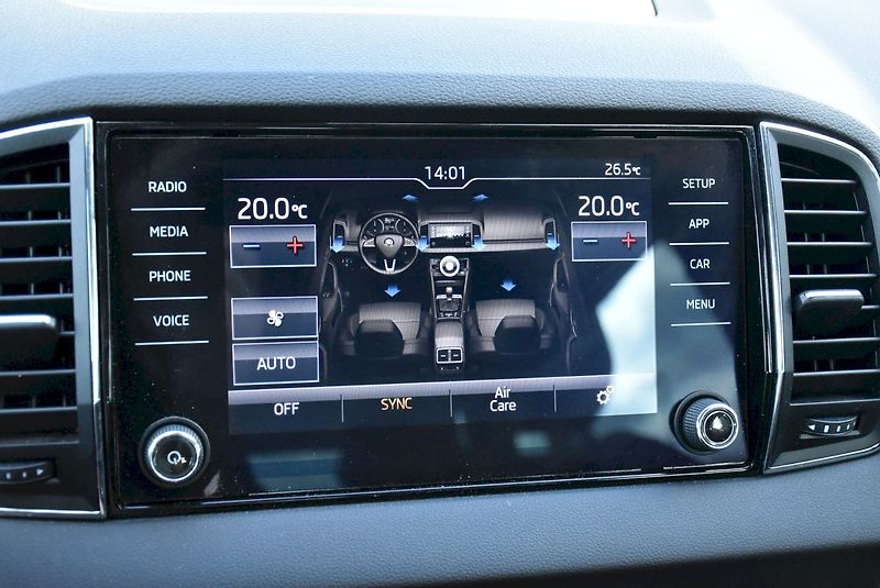 Škoda Karoq (2019) AMBITION 2.0 TDI 110 kW 4X4 - fotka 19 z 32