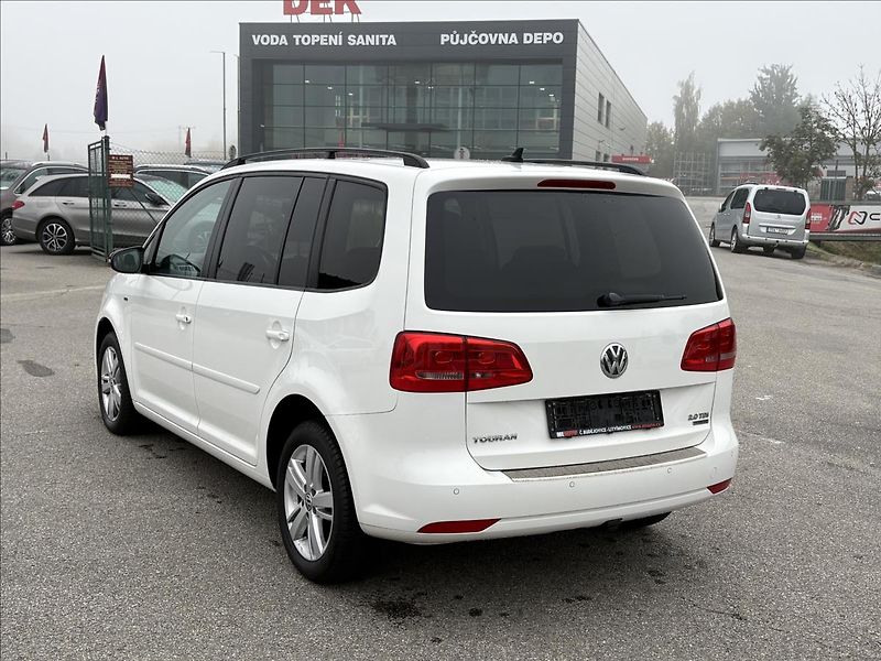 Volkswagen Touran 2,0 TDi 103kW Xen,Pano,Nez.top - fotka 42 z 42