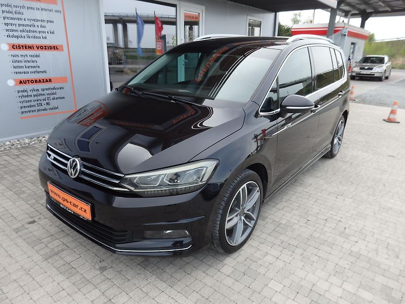 Volkswagen Touran 2,0 TDI 140kW HIGHLINE,DSG LED - fotka 2 z 27