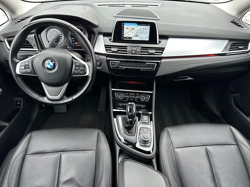 BMW Řada 2 (2021) 216d GT Luxury -CZ- 1.Majitel - fotka 10 z 21