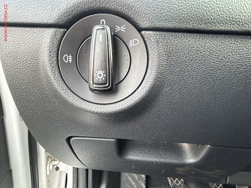 Škoda Octavia (2017) 1.6 TDi, ČR, Ambition, AC - fotka 13 z 16