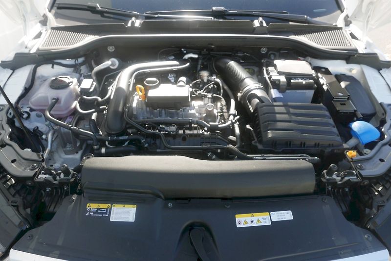 Škoda Scala (2025) 1.0 TSI 70 kW M5° Selection Ci - fotka 33 z 34