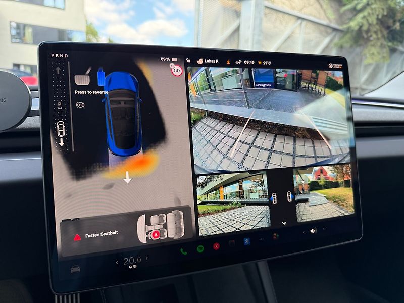 Tesla Model 3 Long Range AWD Tažné - fotka 16 z 40