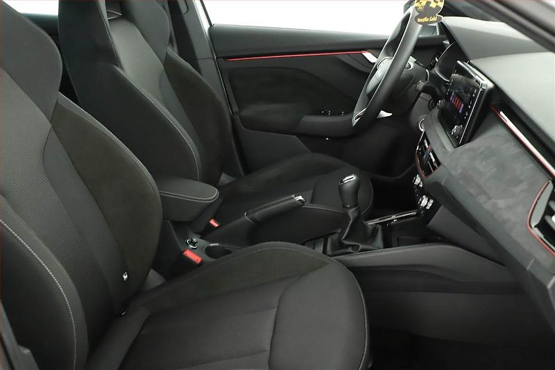 Škoda Scala (2025) 1.0 TSI, Drive - fotka 12 z 14