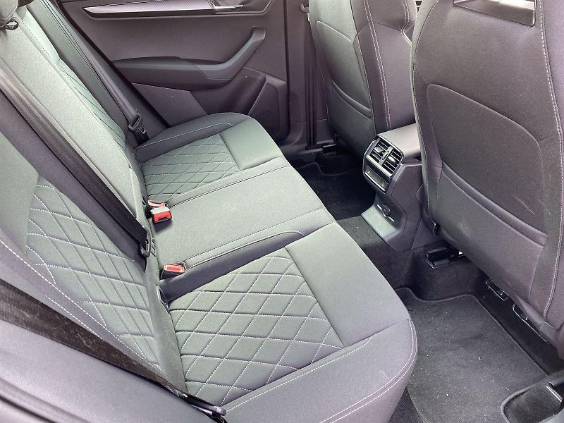 Škoda Karoq (2024) 2.0 TDI 4x4 DSG SportLine - fotka 9 z 36